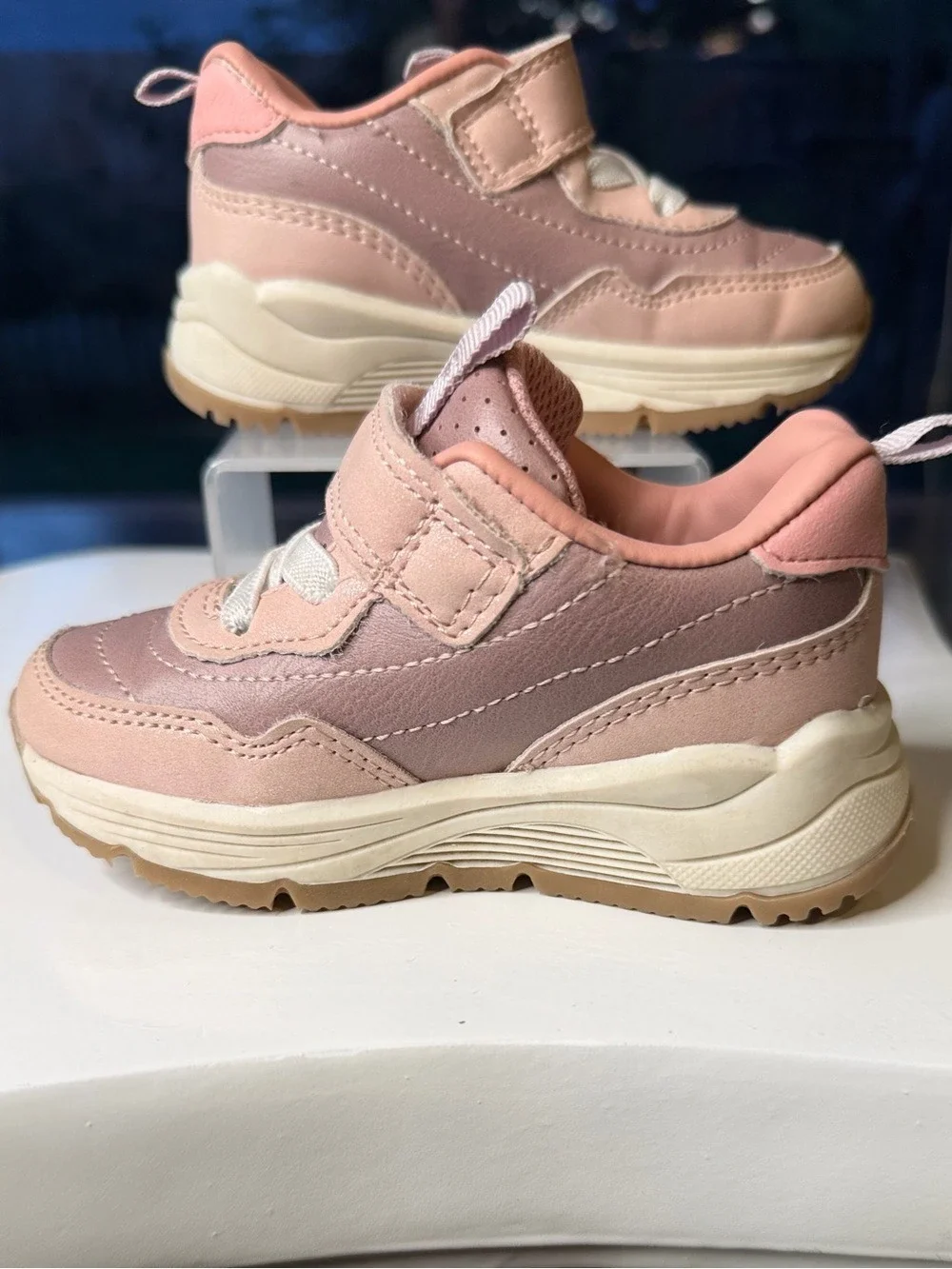 OshKosh B'gosh Toddler Pink and Cream Athletic Sneakers